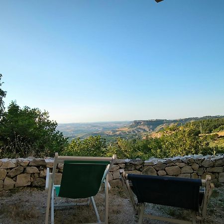 La Casa Dalle Finestre Blu Abbateggio Экстерьер фото