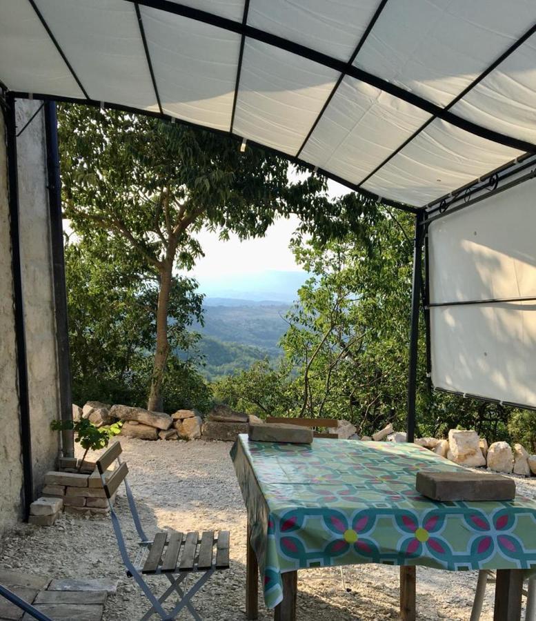 La Casa Dalle Finestre Blu Abbateggio Экстерьер фото