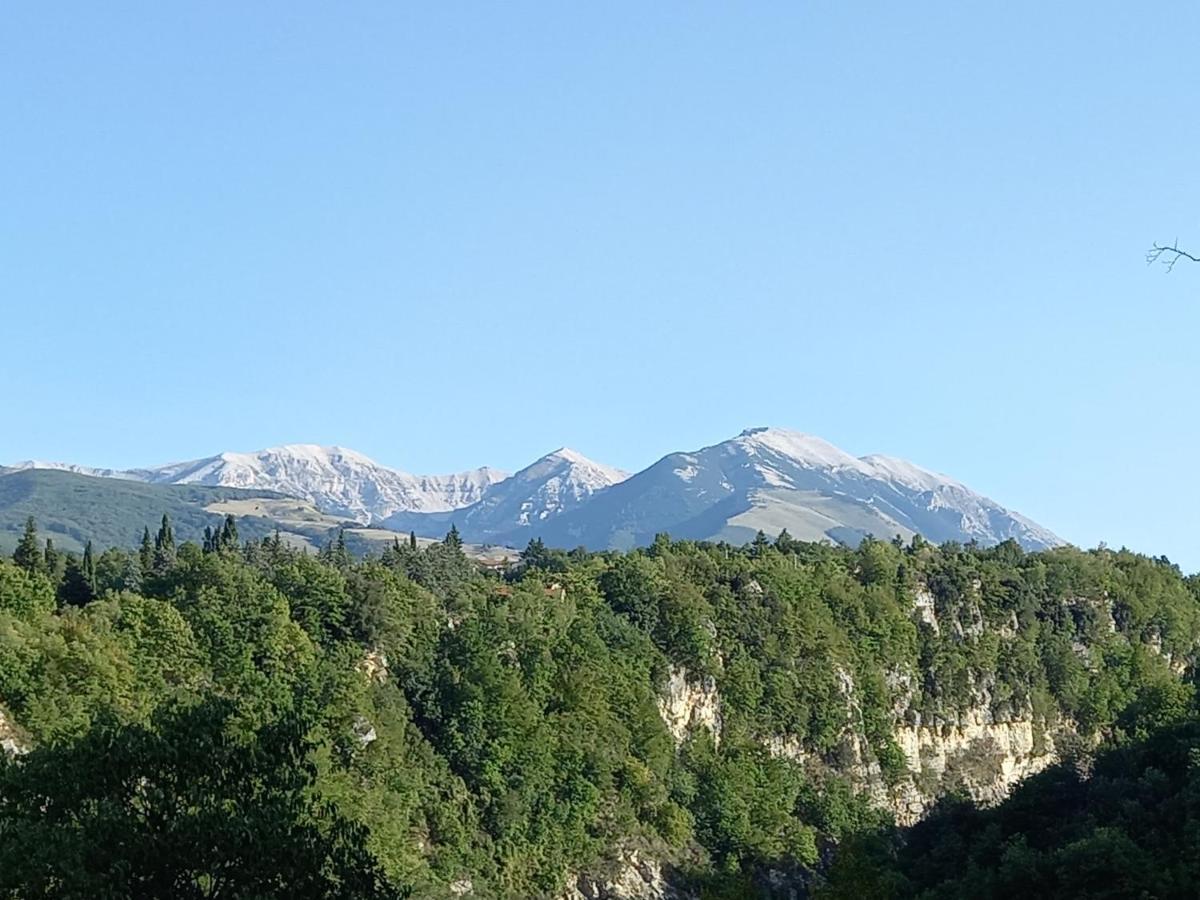 La Casa Dalle Finestre Blu Abbateggio Экстерьер фото