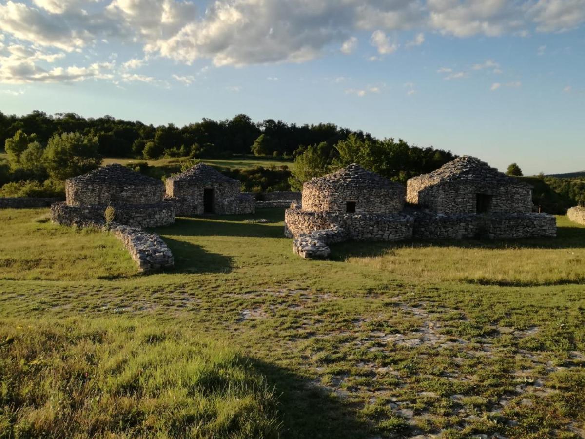 La Casa Dalle Finestre Blu Abbateggio Экстерьер фото