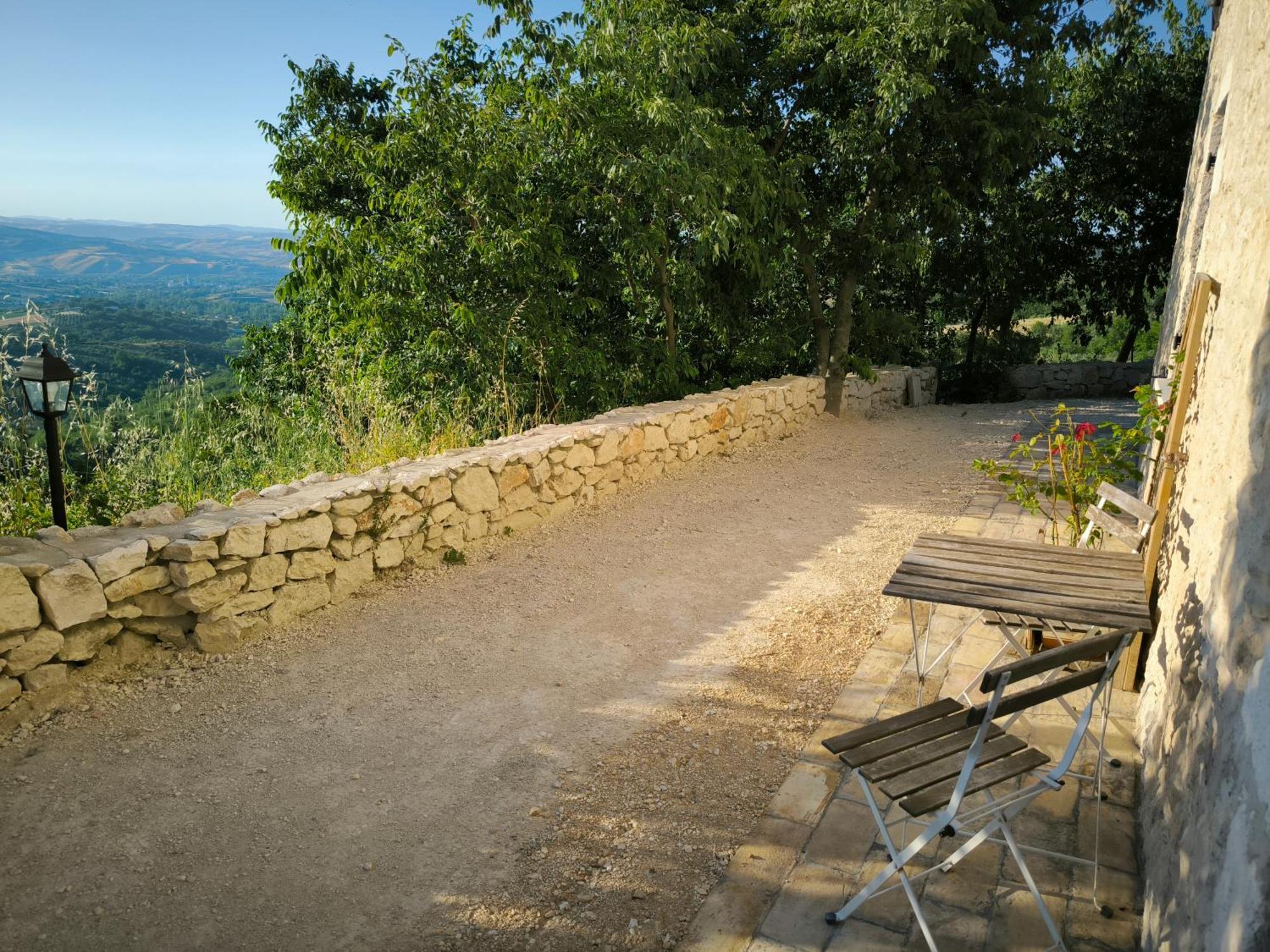 La Casa Dalle Finestre Blu Abbateggio Экстерьер фото